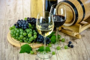 Doskonałe połączenie smaku i świeżości, czyli wino półwytrawne