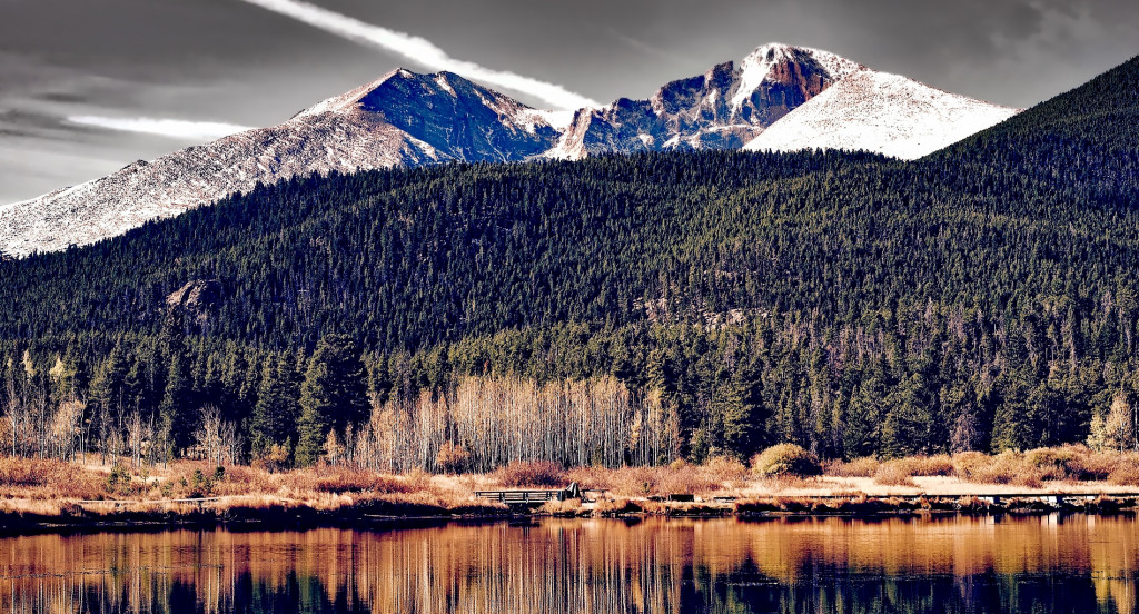 Kolorado, góry, lasy i odbicia w wodzie