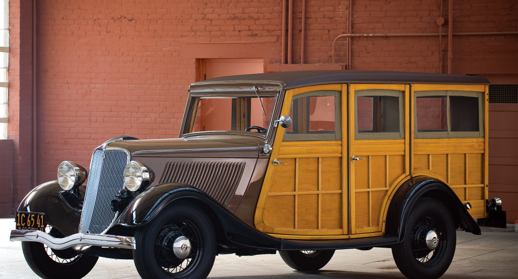 Ford V8 Station Wagon '1933.jpg