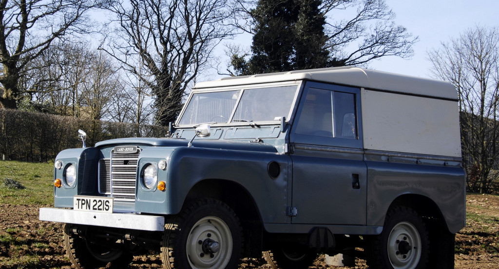 Land Rover Series III SWB Van '1971–85.jpg