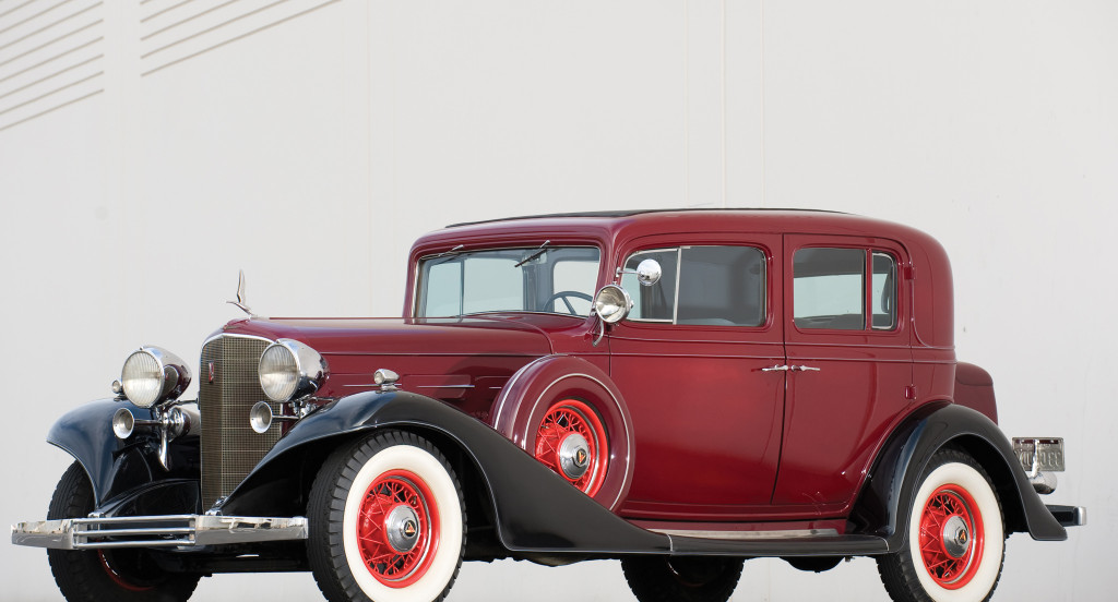 Cadillac V8 355-C Sedan '1933.jpg