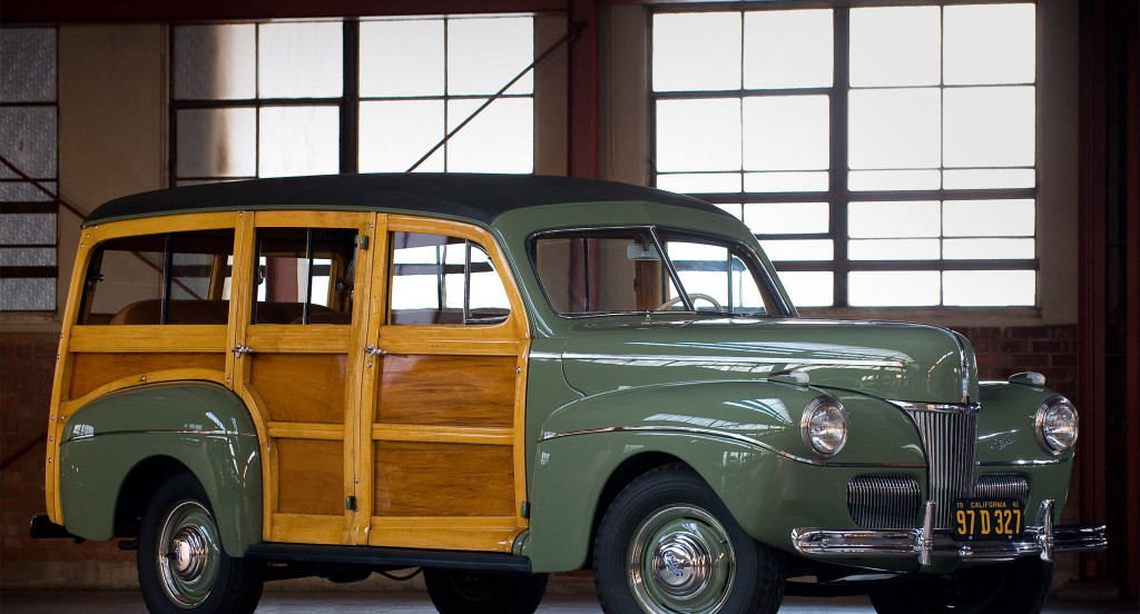 Ford Super Deluxe Station Wagon '1941.jpg