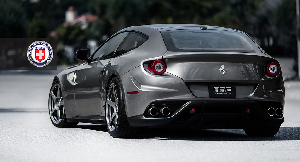 Ferrari FF (8).jpg