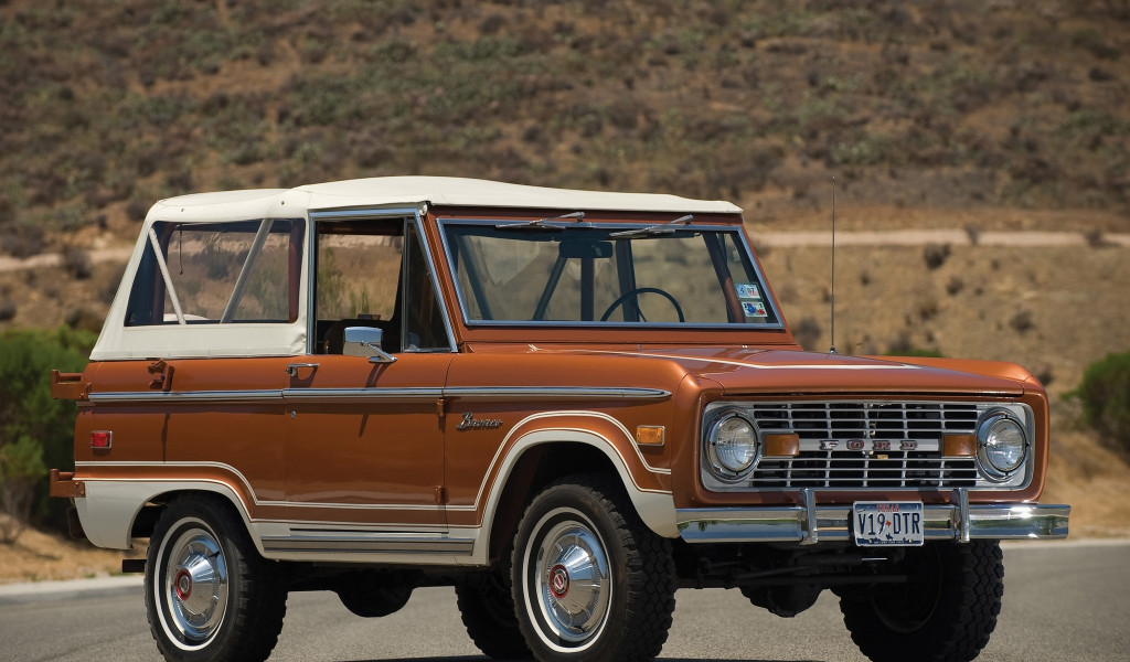 Ford Bronco '1966–77.jpg