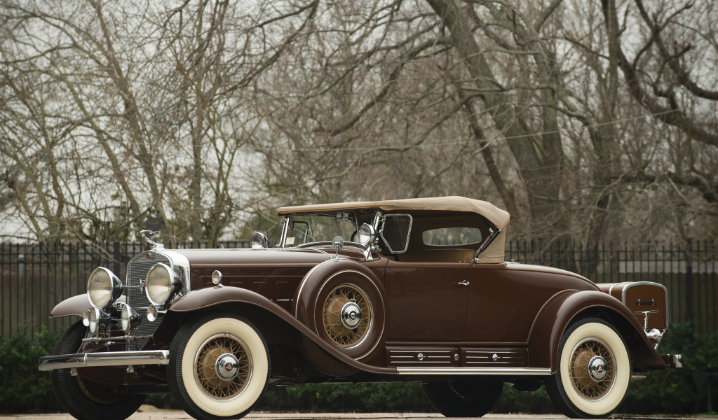 Cadillac V16 452 452-A Roadster by Fleetwood '1930–31.jpg