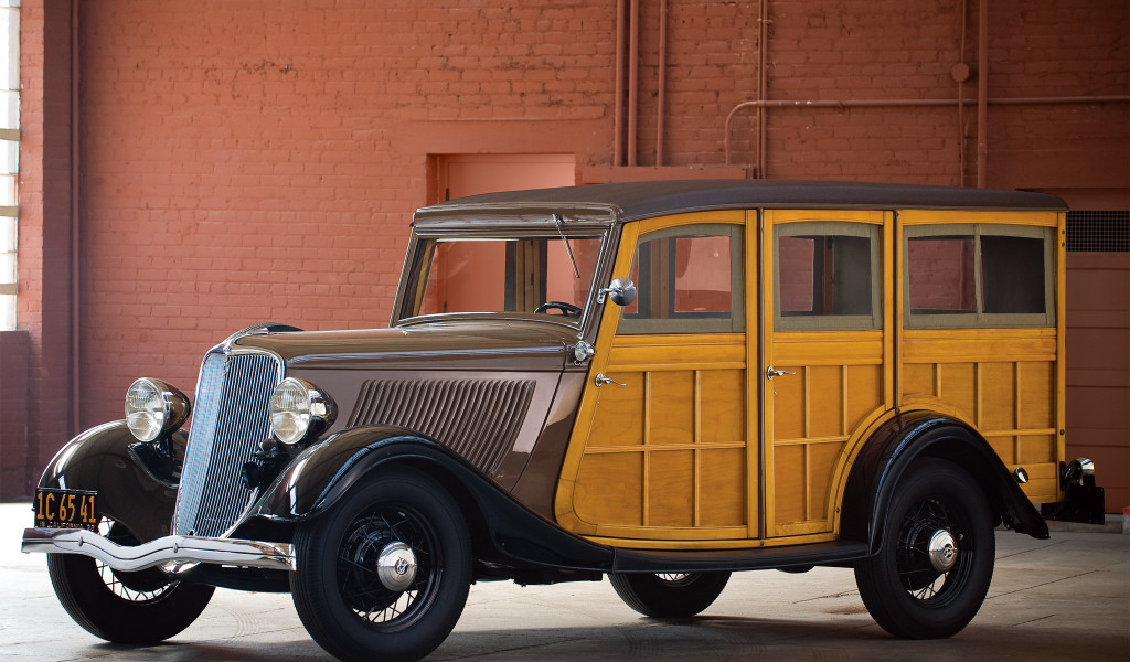 Ford V8 Station Wagon '1933.jpg