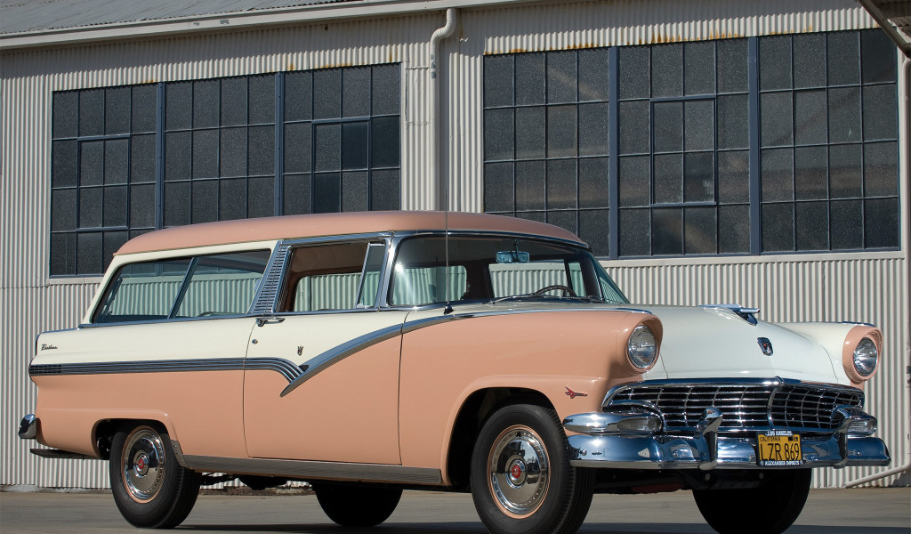 Ford Parklane Station Wagon '1956.jpg