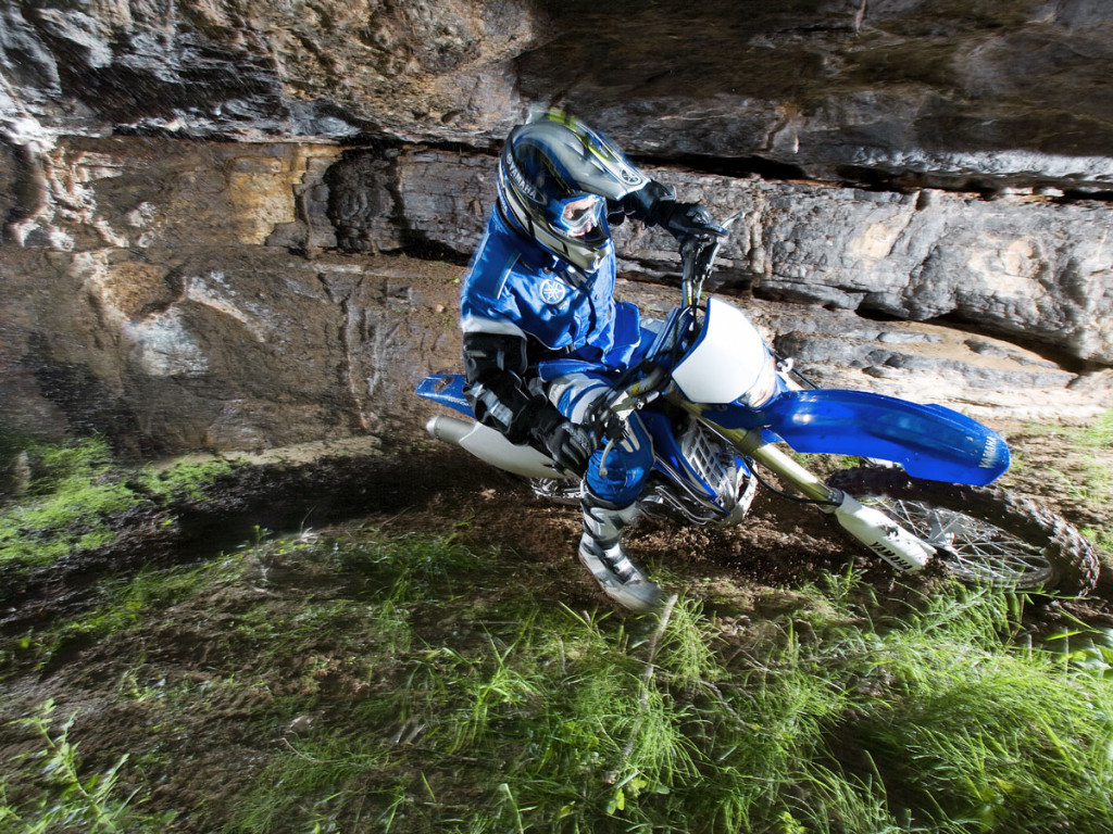 Yamaha_WR450_2008_07_1440x900.jpg