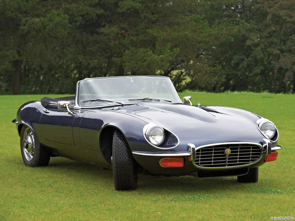 Jaguar E-Type V12 Roadster (Series III) '1971–75.jpg