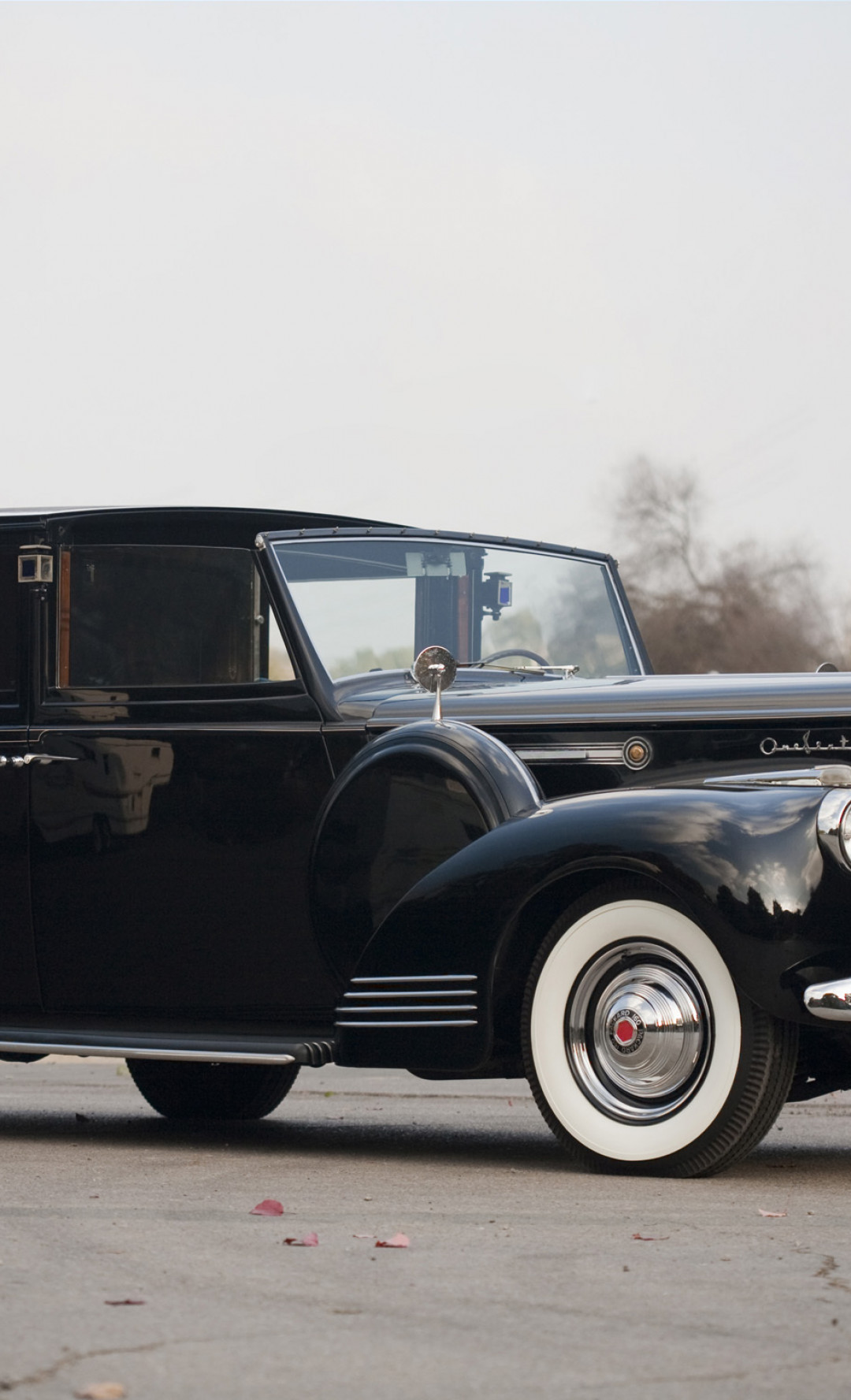 Packard 160 Panel Brougham by Rollston '1941.jpg