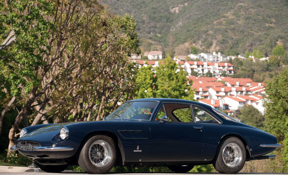 Ferrari 500 Superfast '1964–66 дизайн Pininfarina.jpg