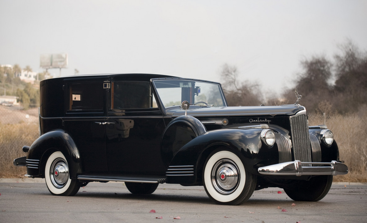 Packard 160 Panel Brougham by Rollston '1941.jpg