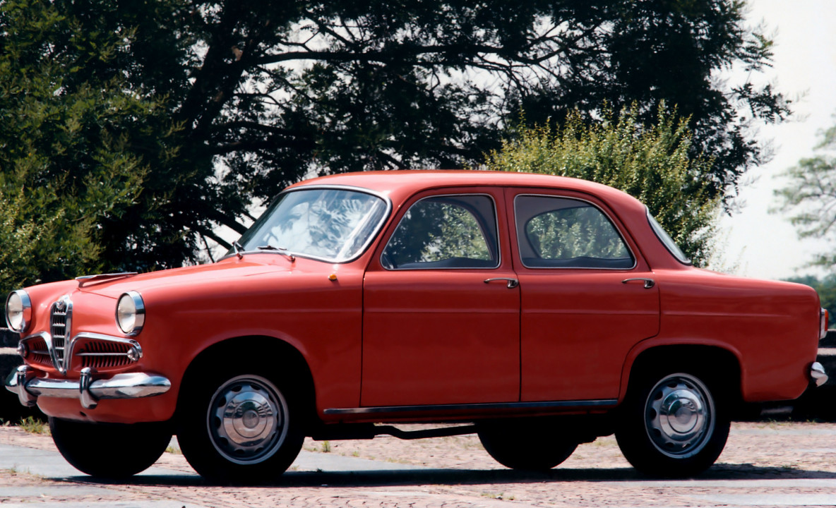 Alfa Romeo Giulietta Berlina '1955–59.jpg