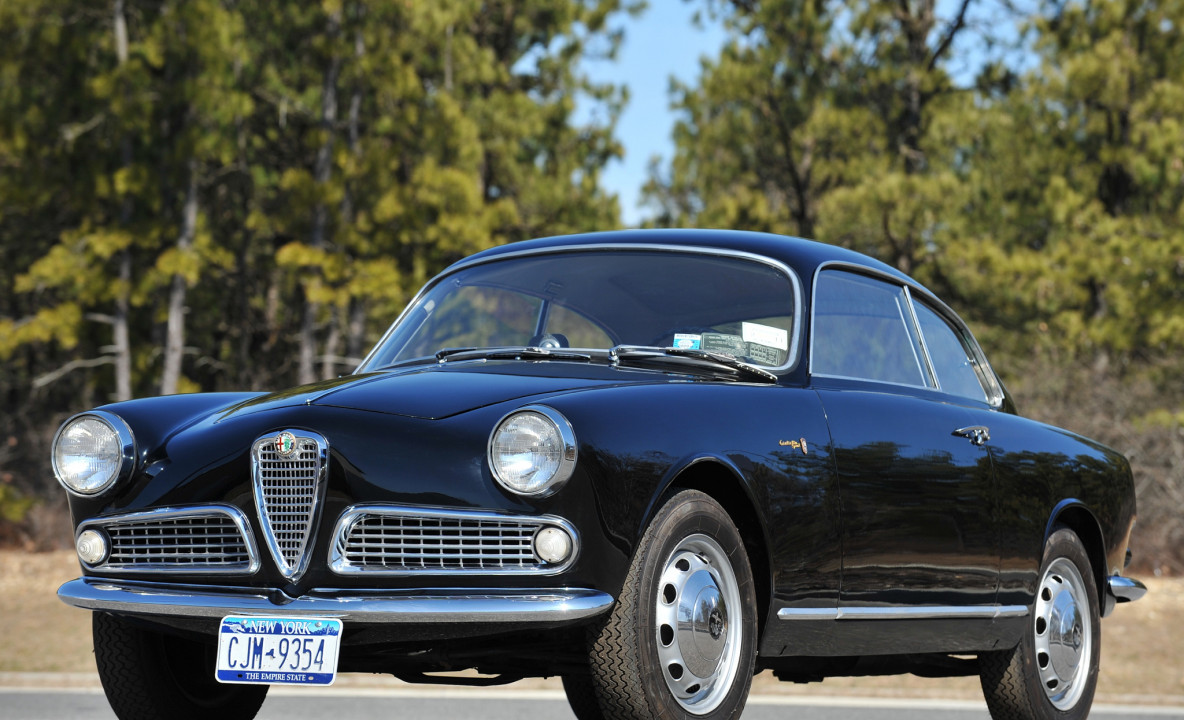 Alfa Romeo Giulietta Sprint '1954–65.jpg