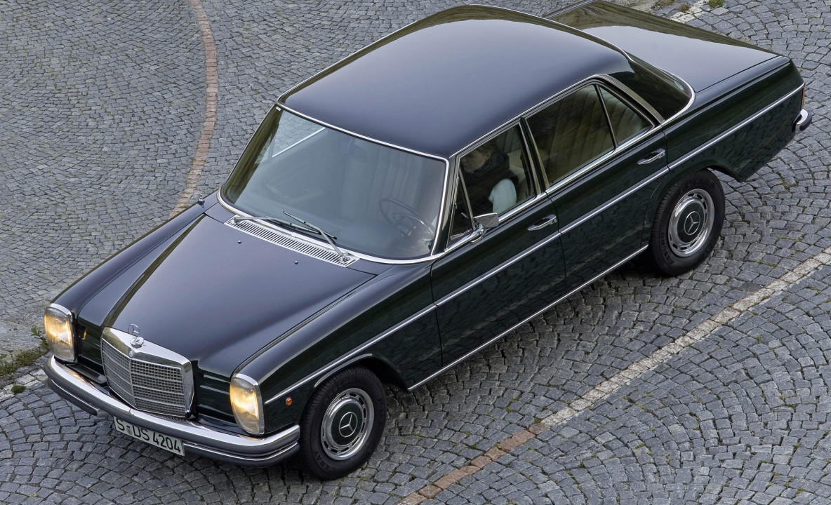 Mercedes-Benz E-Klasse (W114115) '1967–76.jpg