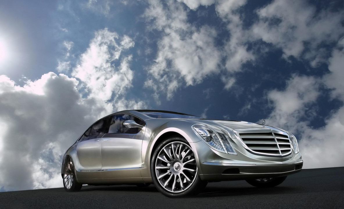 Windows_7_Background_-_Mercedes-Benz.jpg