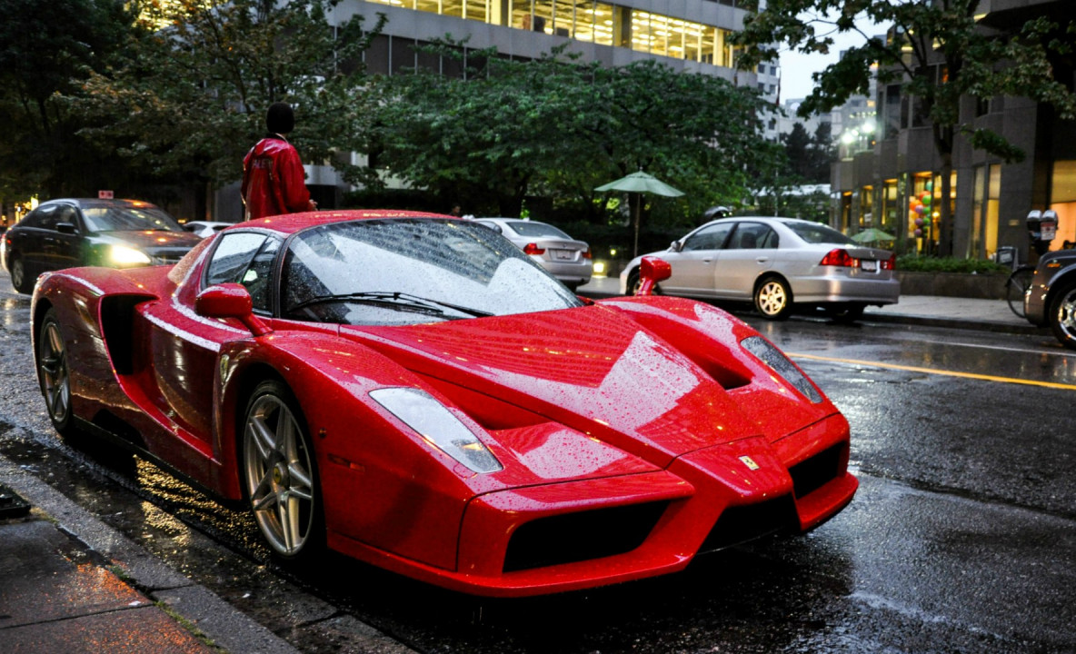 Auto ferrari 106