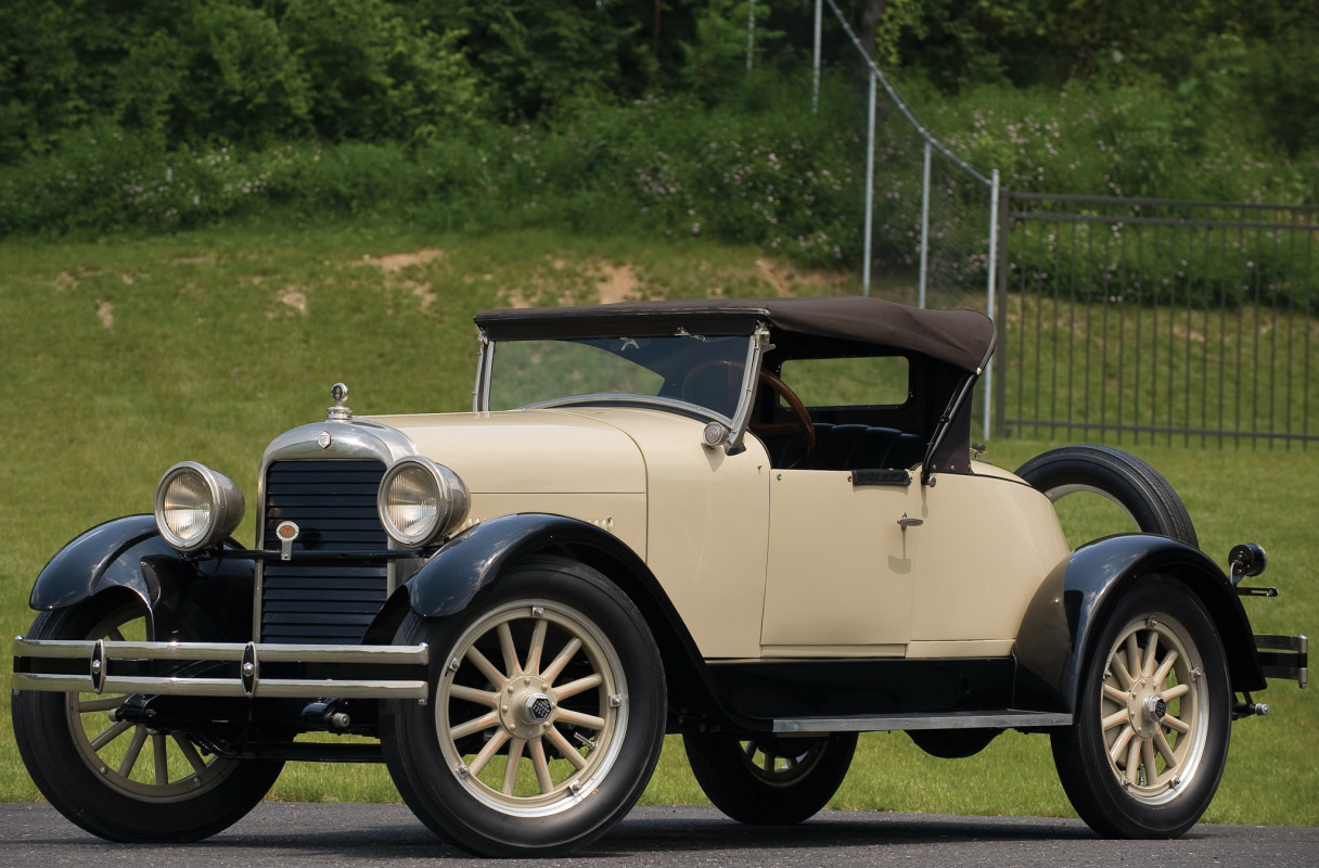 Locomobile 48 Sportif '1925 1.jpg