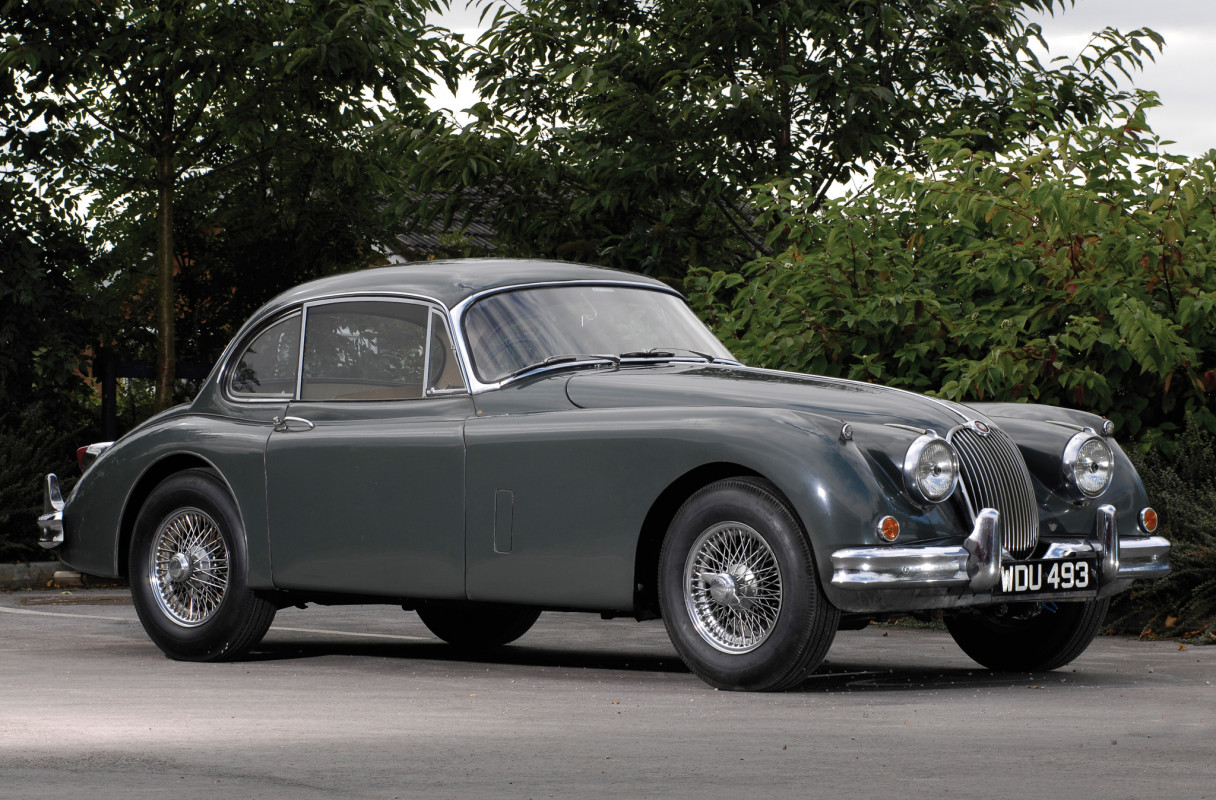 Jaguar XK150 Fixed Head Coupe '1958–61.jpg