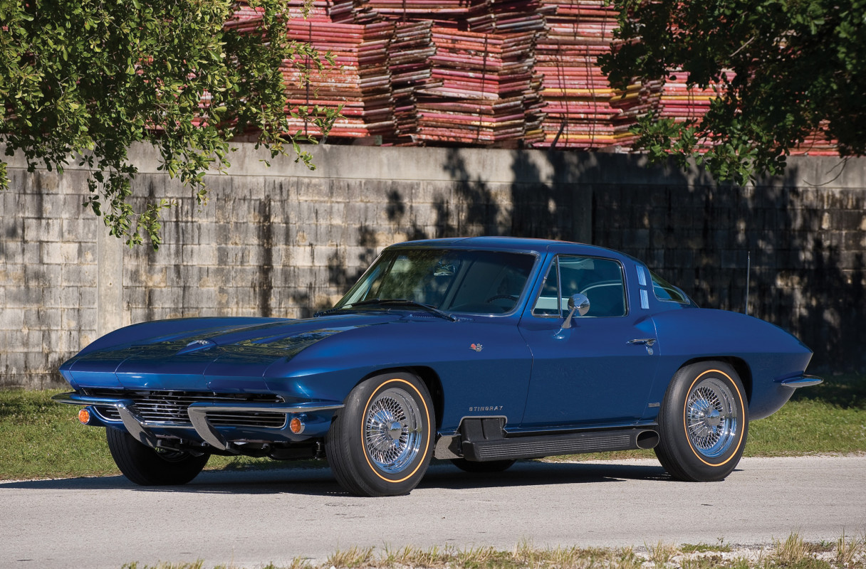 Corvette Coupe by GM Styling (C2) '1964.jpg