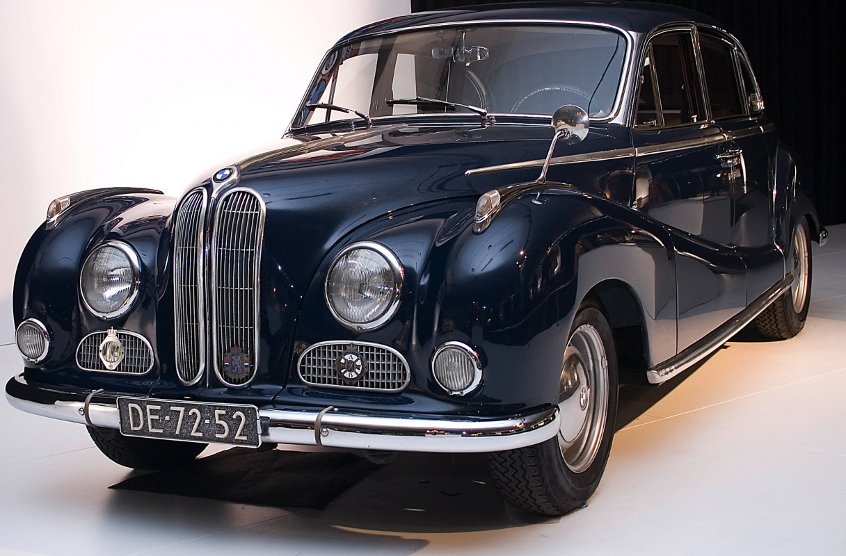 BMW 501 '1952–64.jpg