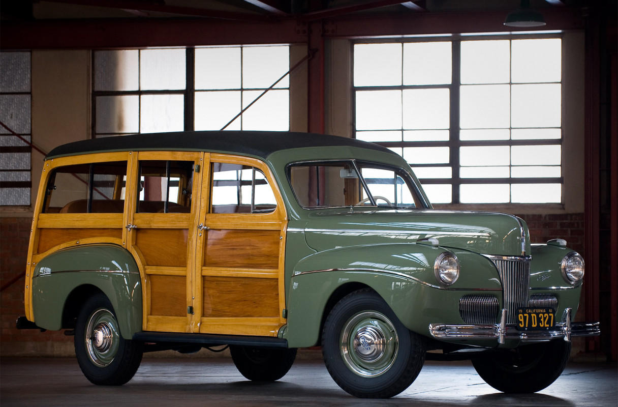 Ford Super Deluxe Station Wagon '1941.jpg