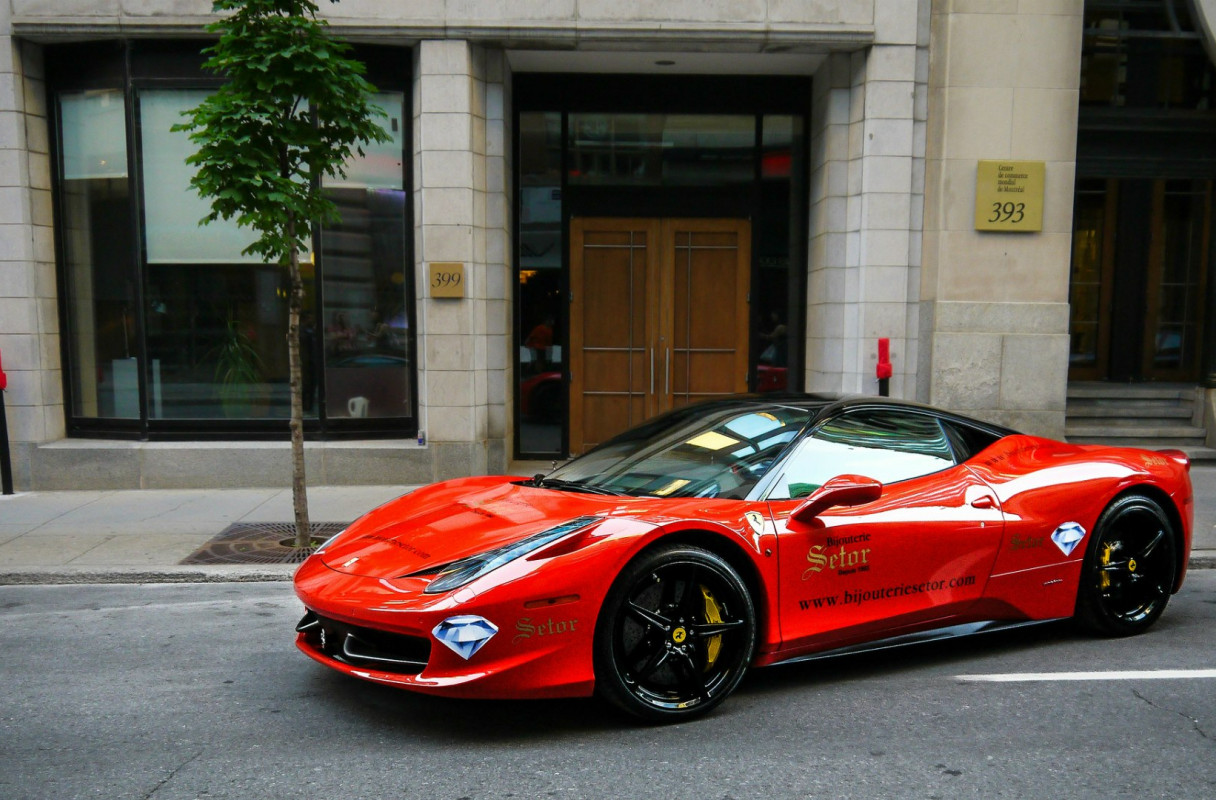 ferrari na pulpit 68