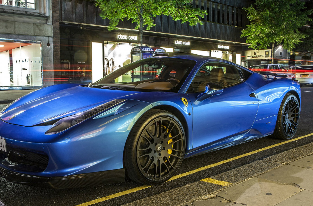 na pulpit ferrari 16