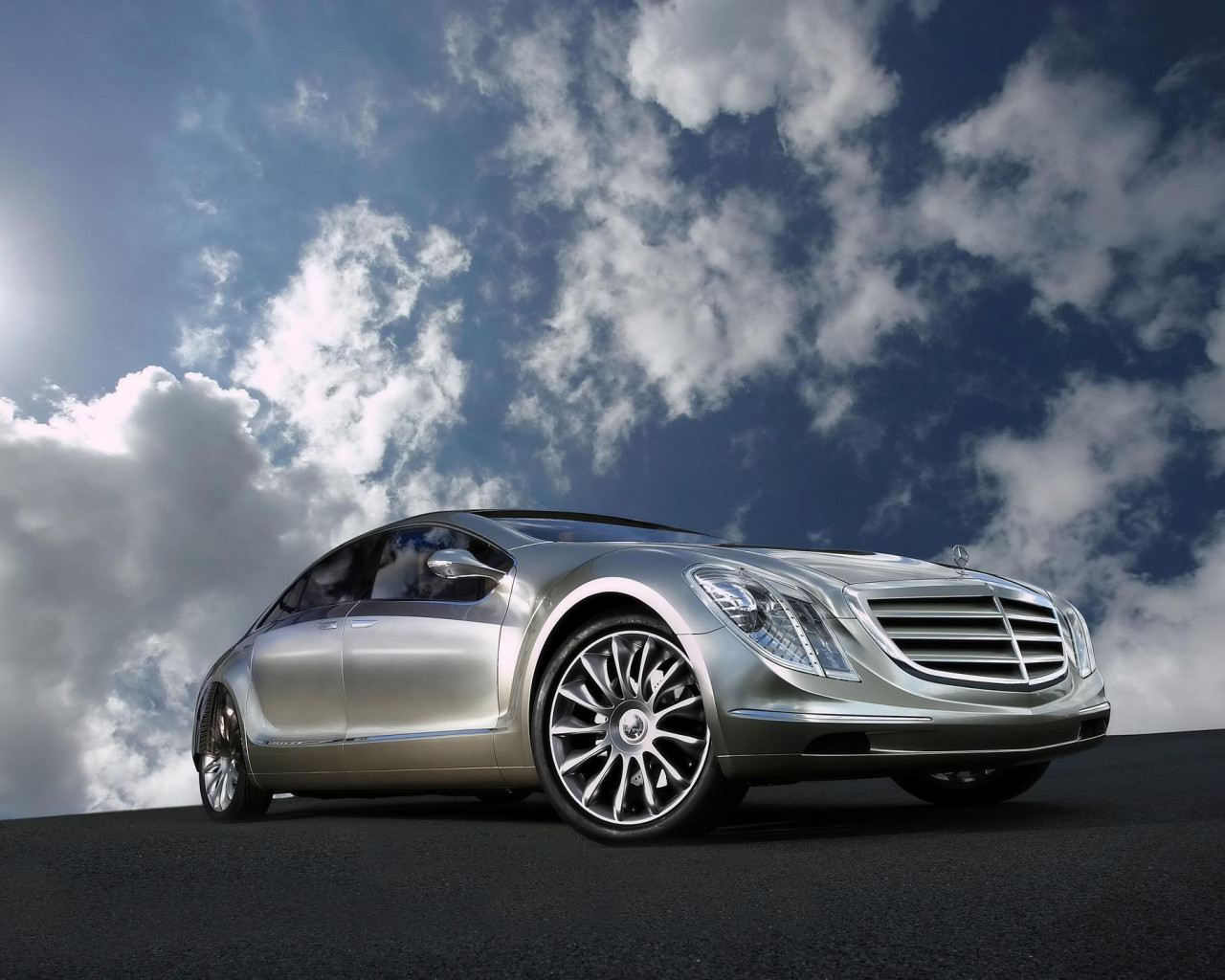 Windows_7_Background_-_Mercedes-Benz.jpg