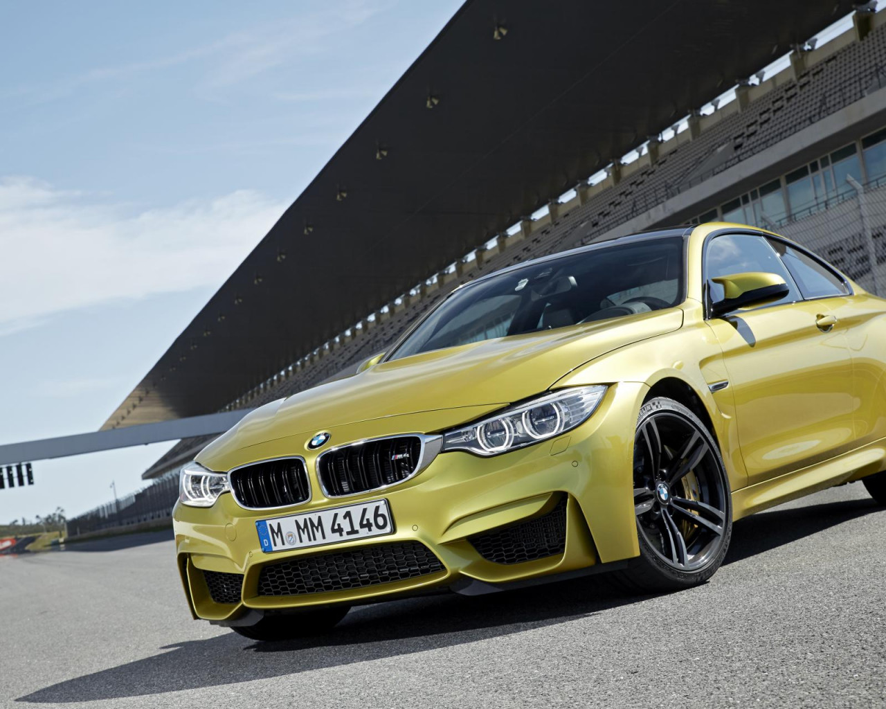 BMW M4 Coupe 2015 9