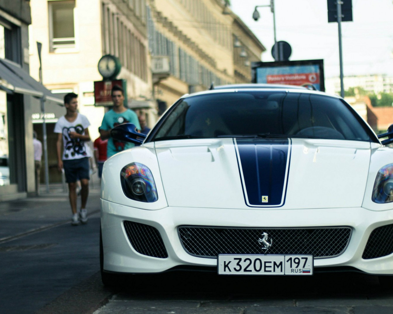 Ferrari auto 77