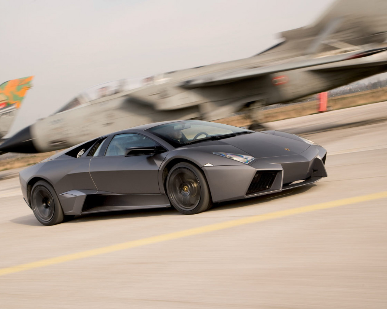 Lambo_Reventon_195_1440x900.jpg