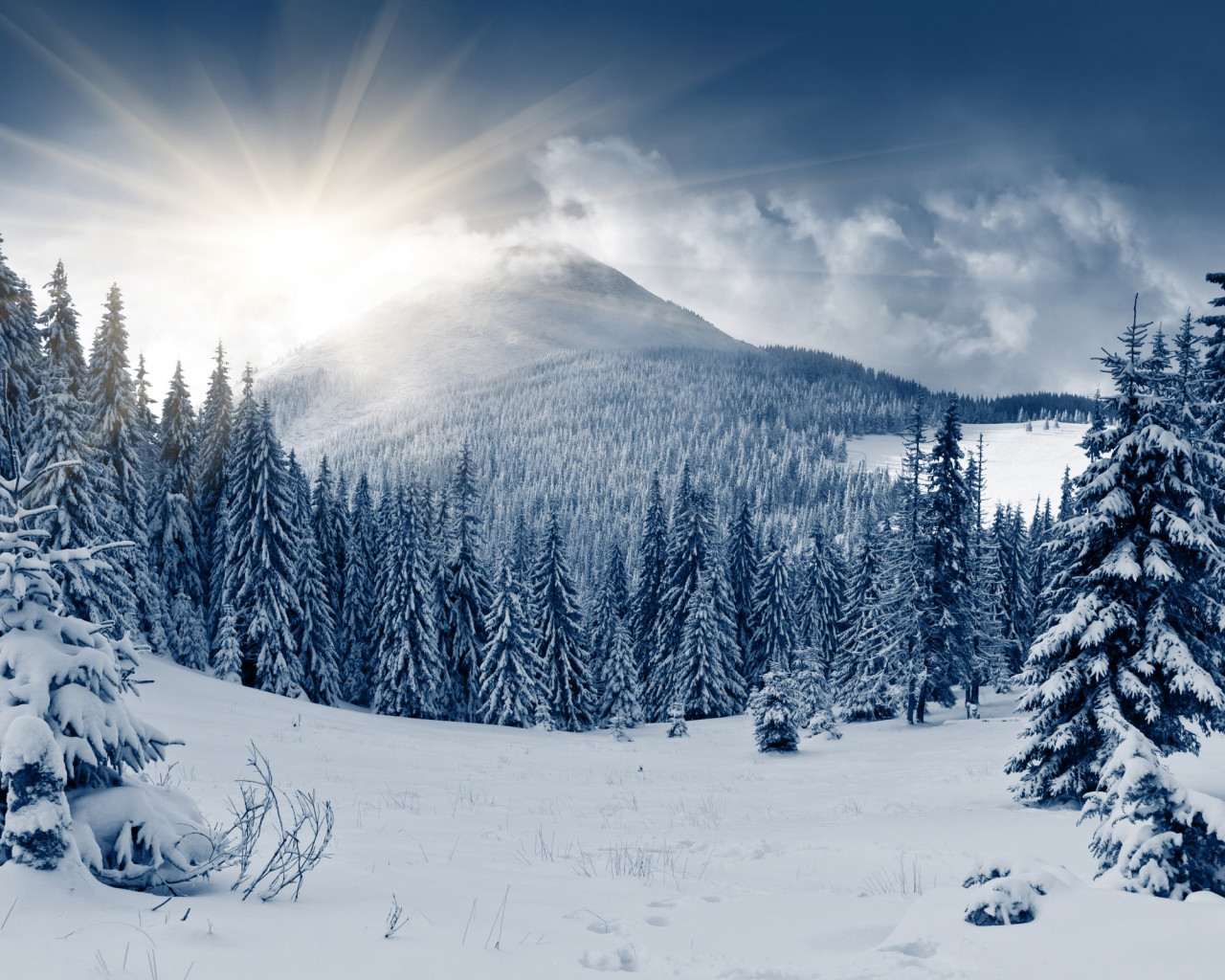 Zimą słońce w górach