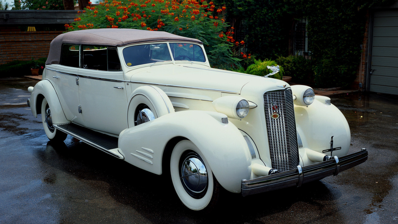 Cadillac V16 Series 90 Town Cabriolet '1936.jpg