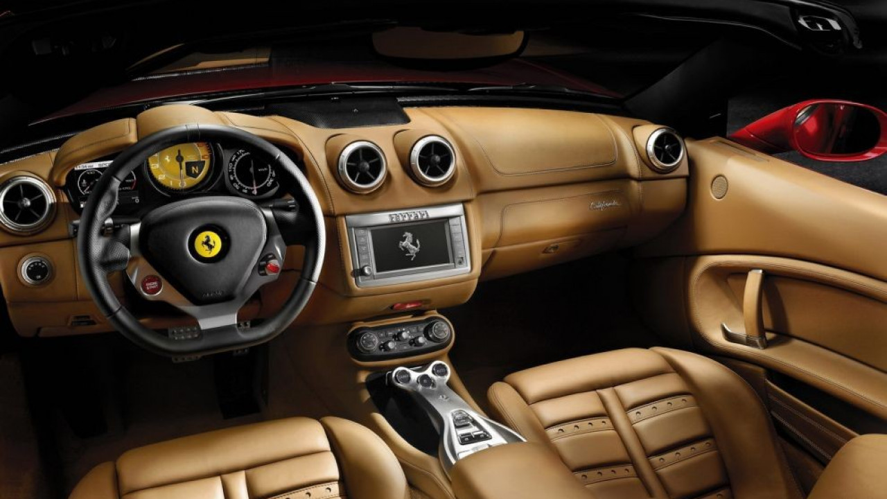 ferrari_california_26.jpg