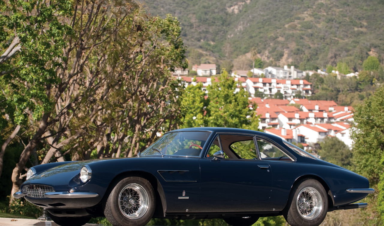 Ferrari 500 Superfast '1964–66 дизайн Pininfarina.jpg