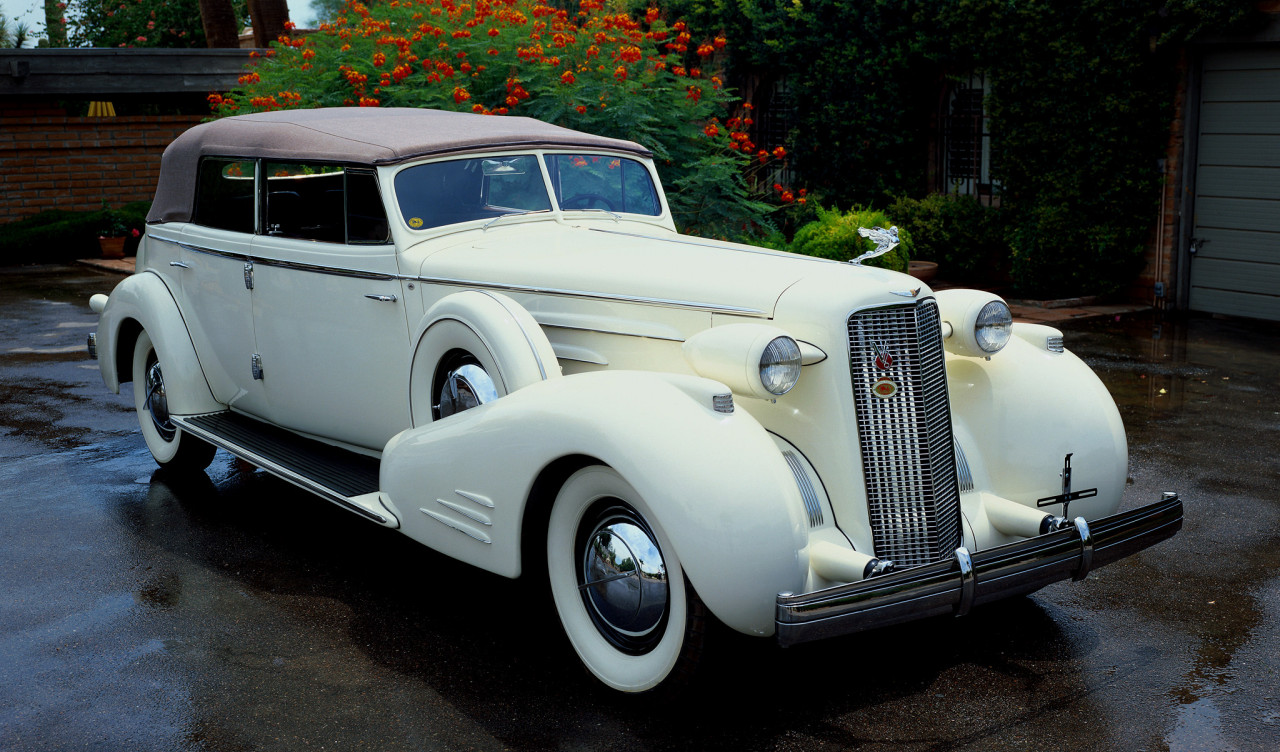 Cadillac V16 Series 90 Town Cabriolet '1936.jpg