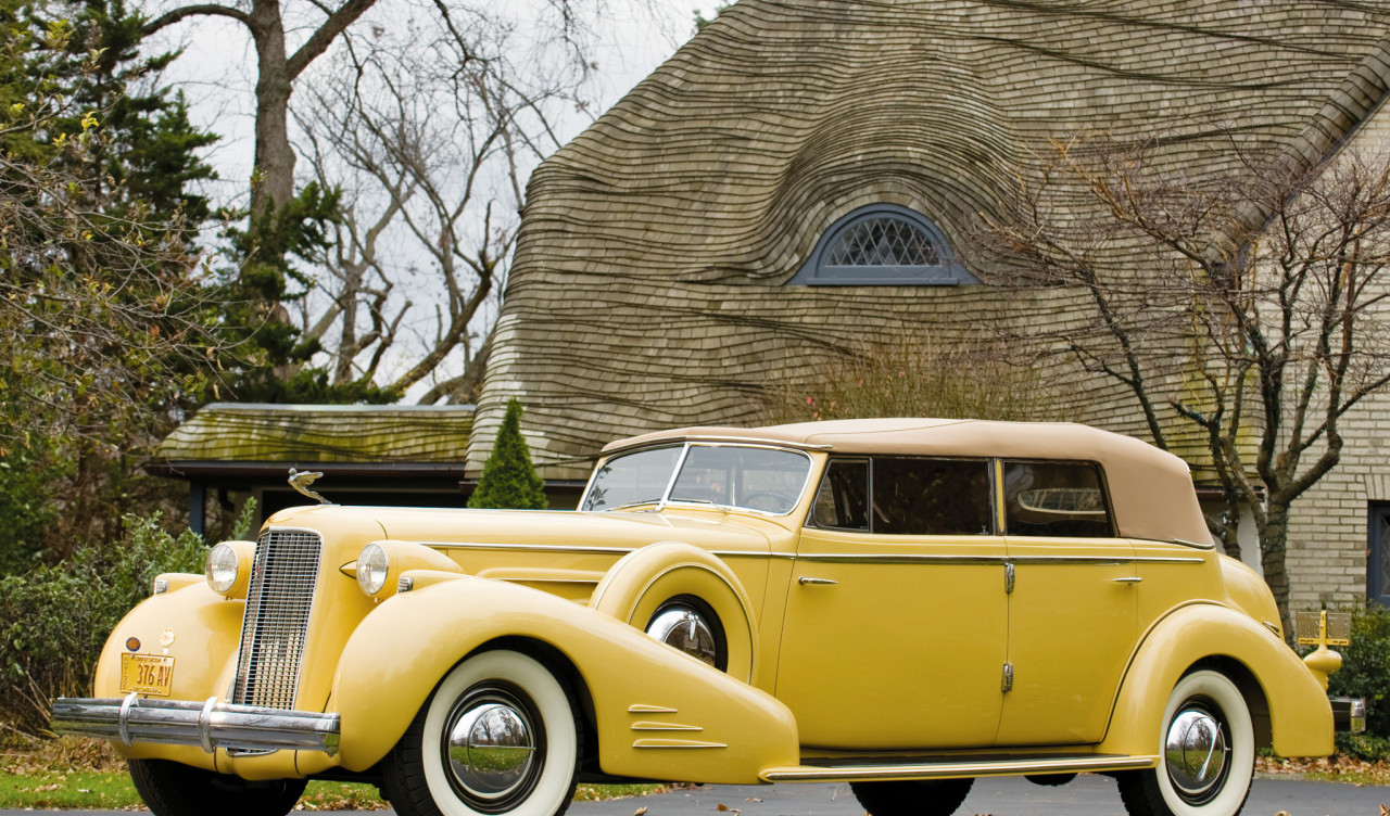 Cadillac V16 452-D Imperial Convertible Sedan '1935.jpg