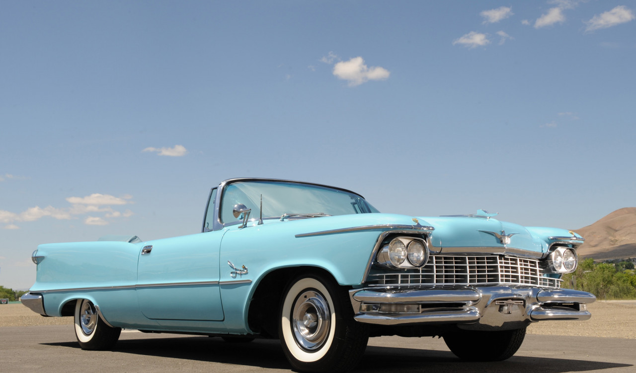 Chrysler Imperial Convertible '1957.jpg
