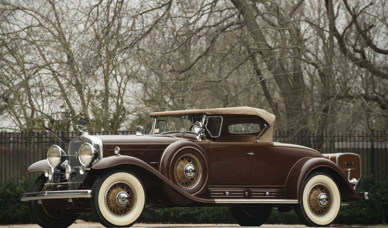 Cadillac V16 452 452-A Roadster by Fleetwood '1930–31.jpg