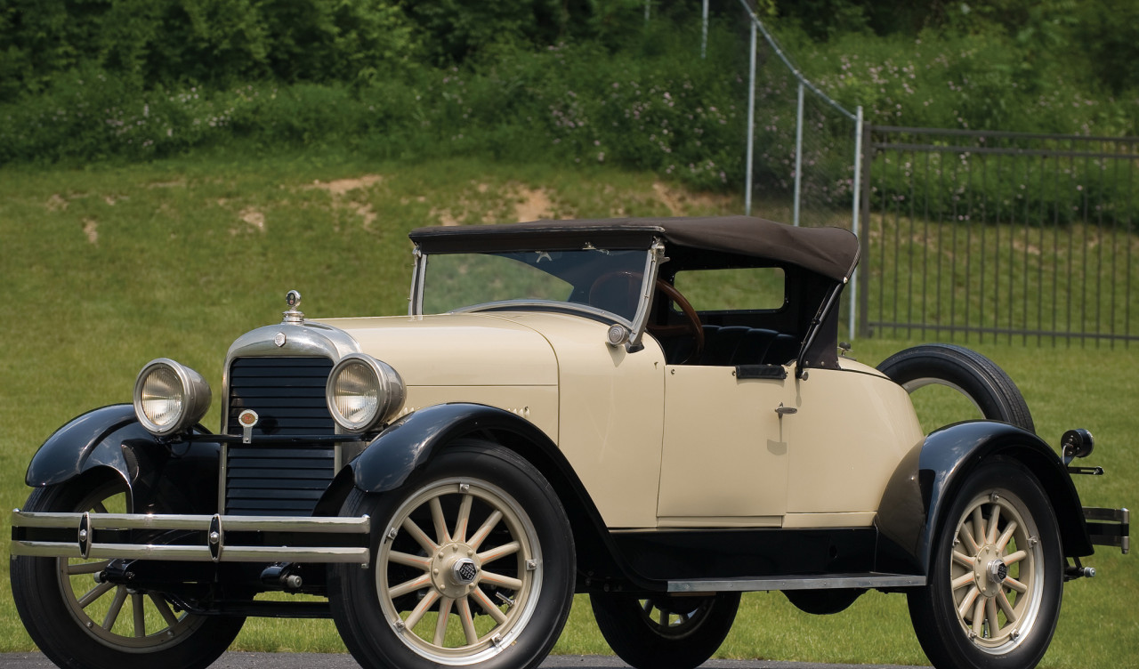 Locomobile 48 Sportif '1925 1.jpg