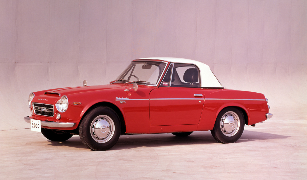 Datsun Fairlady 2000 (SR311) '1967–70.jpg