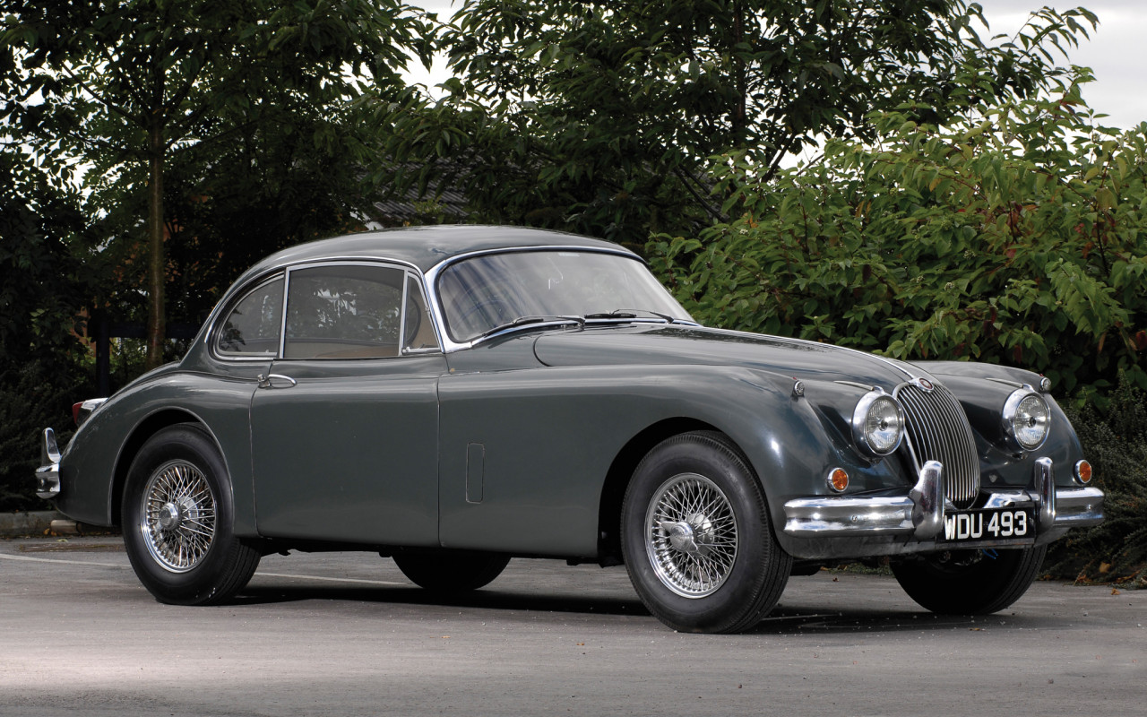 Jaguar XK150 Fixed Head Coupe '1958–61.jpg