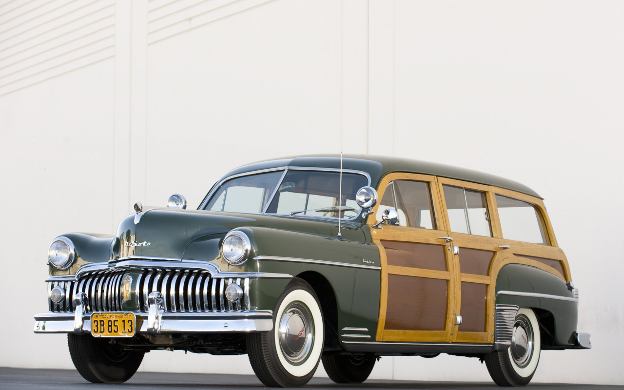 DeSoto Custom Suburban Station Wagon '1950.jpg