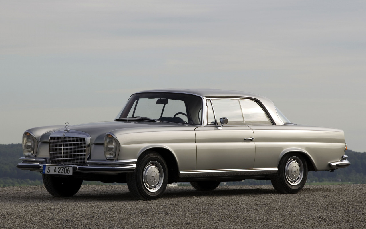 Mercedes-Benz 220SE Coupe (W111-W112) '1961–65.jpg