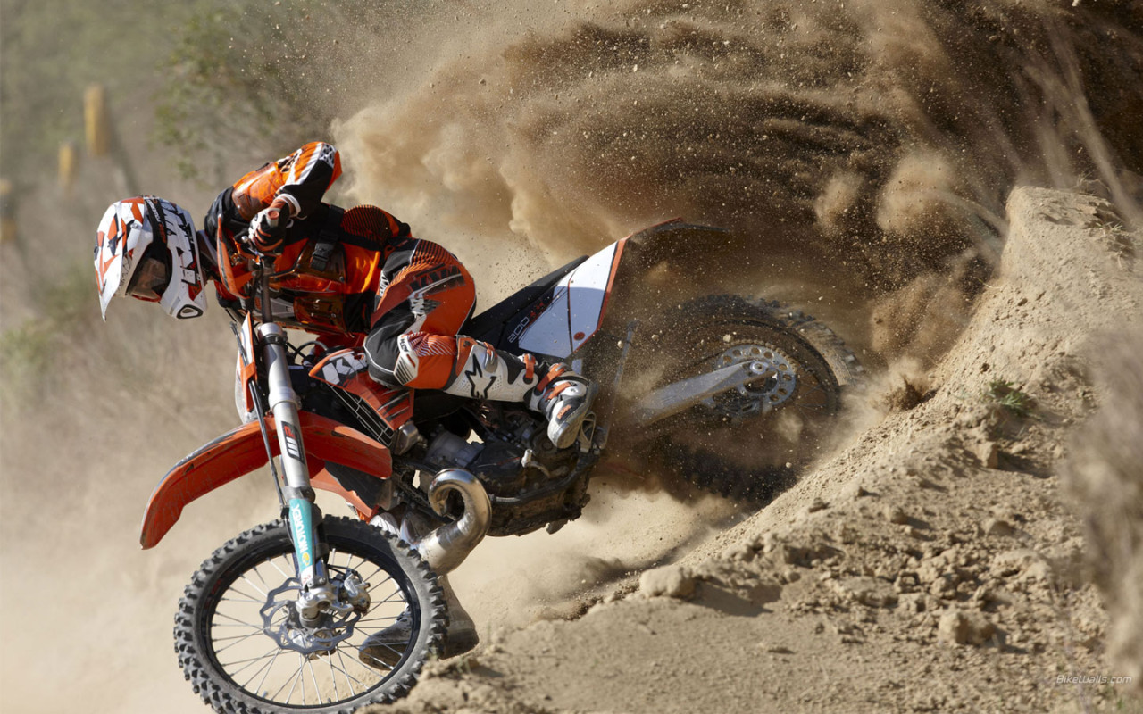 KTM_250_EXC_2010_08_1440x900.jpg