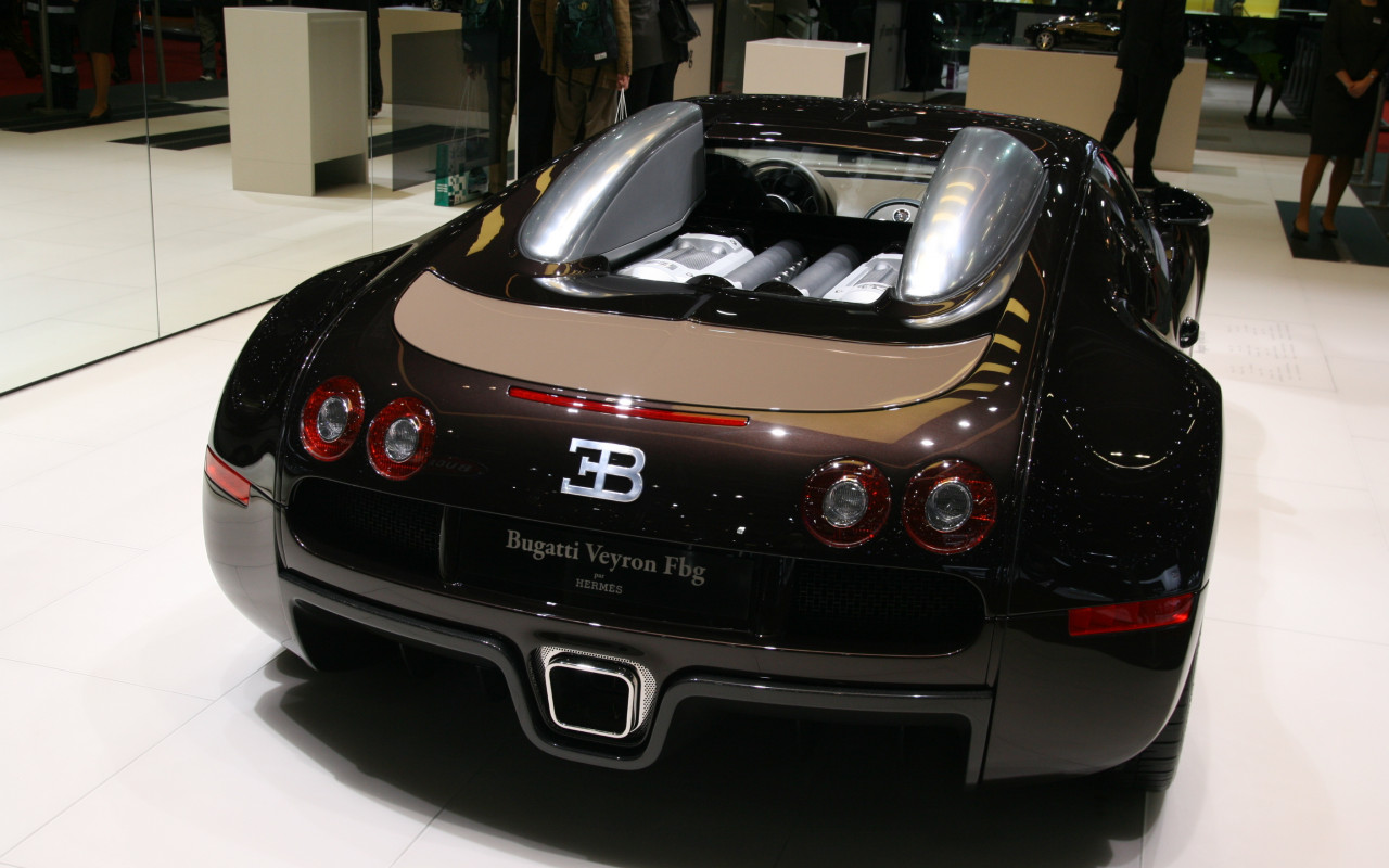 Bugatti (7).jpg