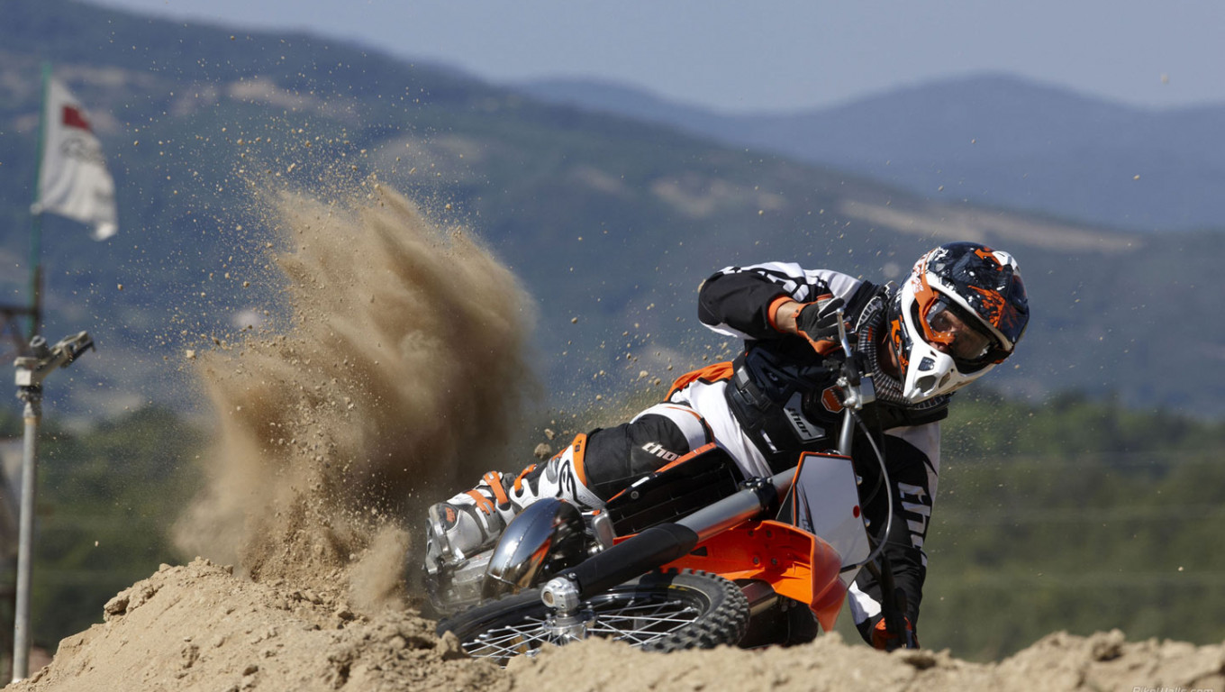 KTM_250_EXC_2010_06_1440x900.jpg