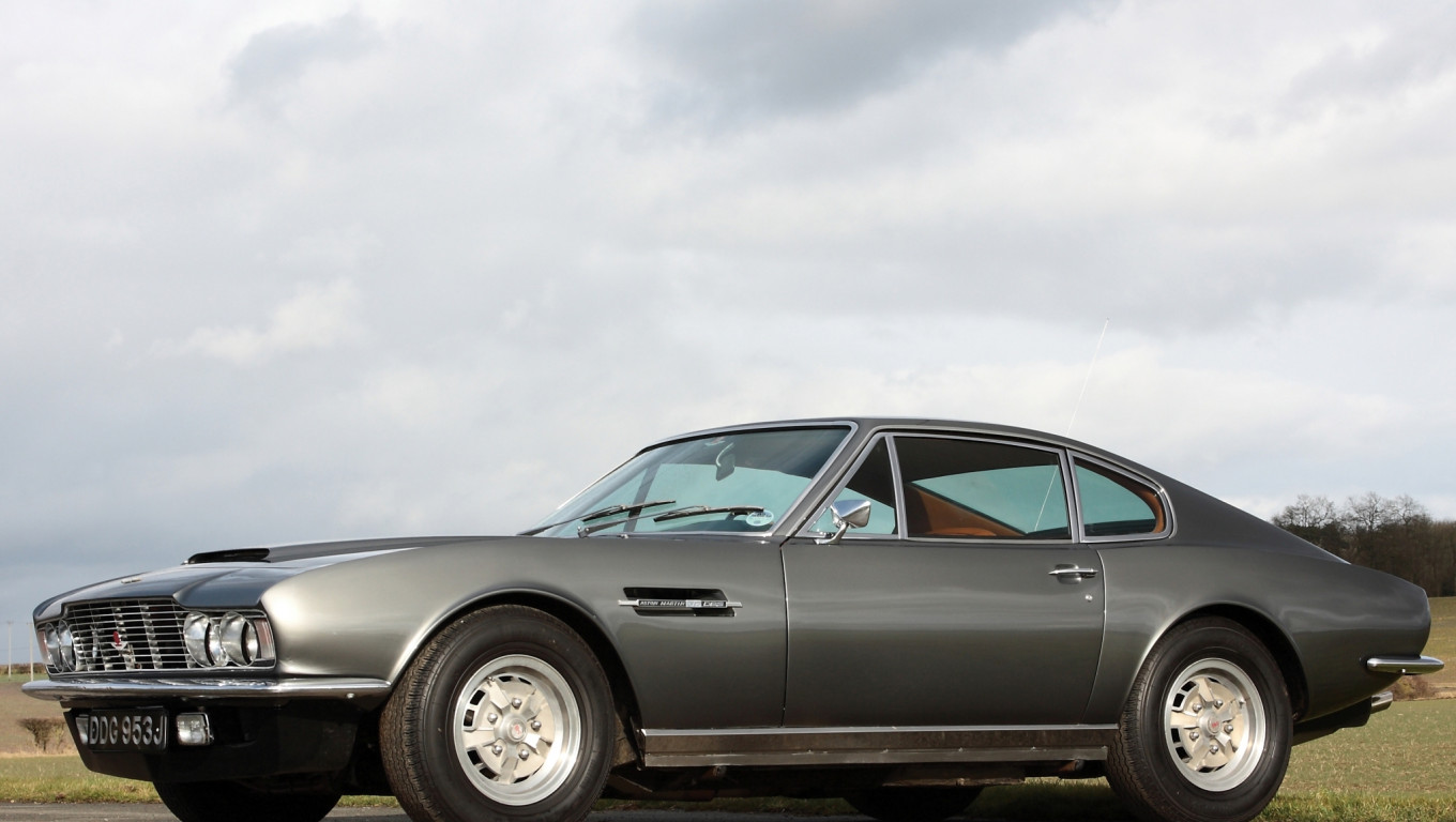 Aston Martin DBS '1967–72.jpg