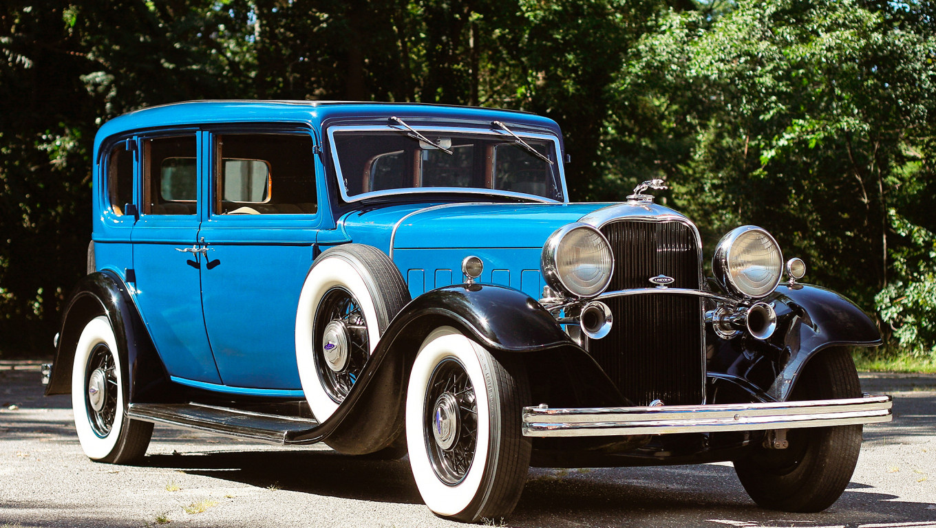 Lincoln KB 4-door Sedan '1932.jpg